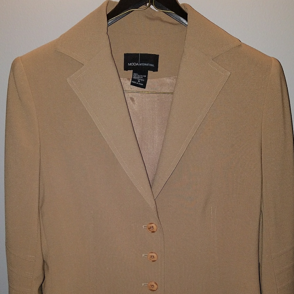 Womens jacket with matching skirt.